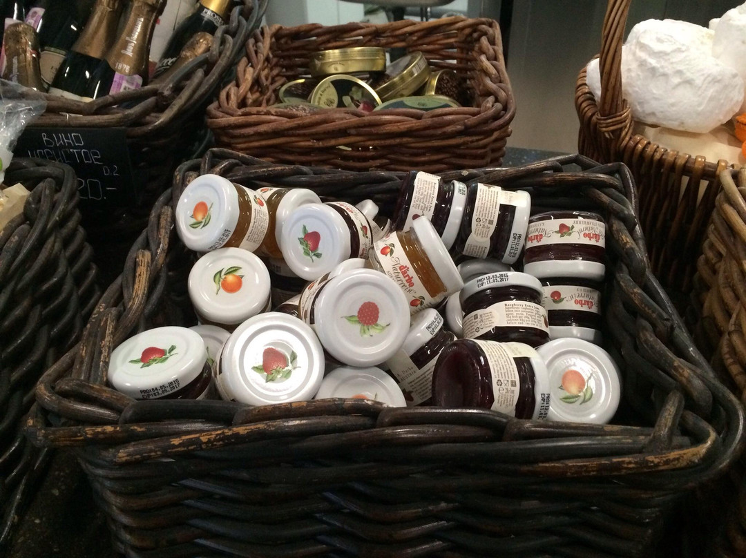 Tolmachevo餐馆和美食-Chashka Coffee