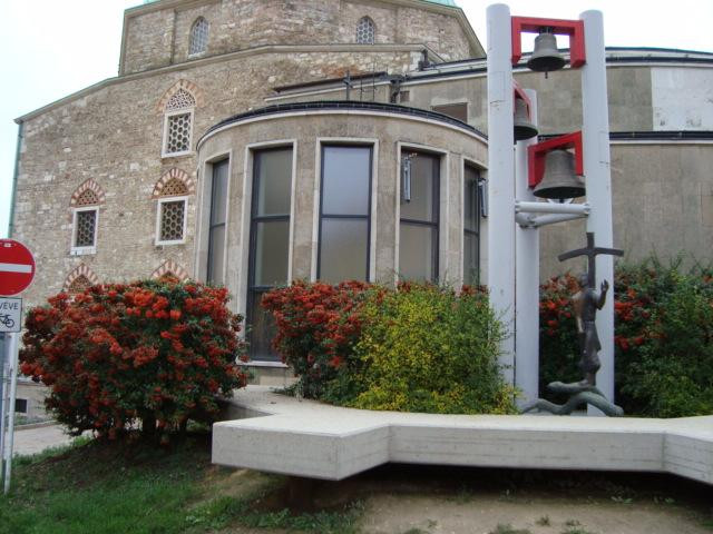 Jakovali Hassan Mosque and Museum-佩奇必去景点