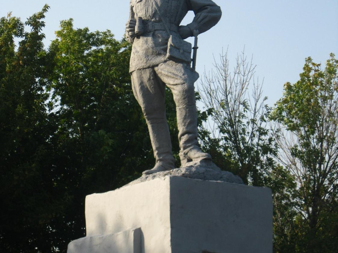 Monument to Chapayev景点图片