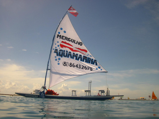 Mergulhos Aquamarina-嘎林海斯港必去景点