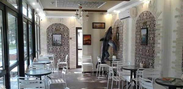 Khutor Krasnyy餐馆和美食-Konfety & Cofe