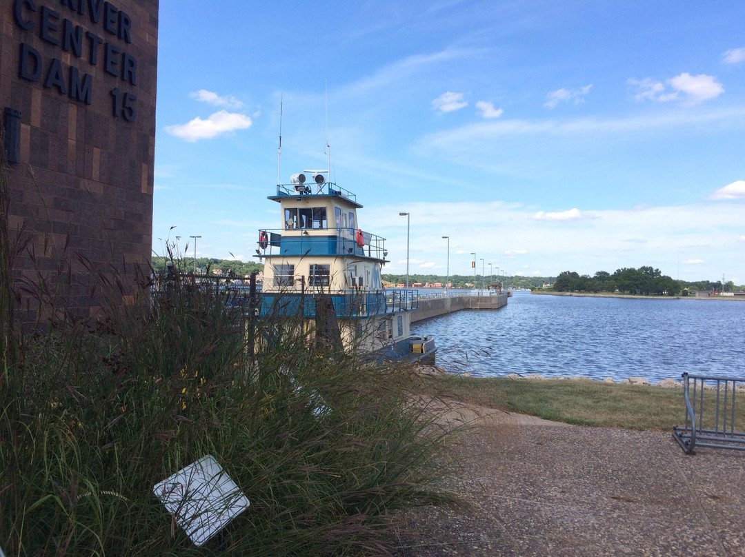 Mississippi River Visitors Center景点图片