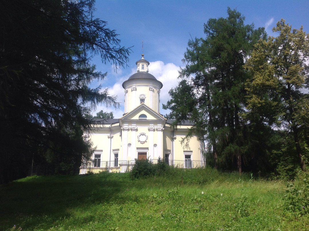 Church of The Holy Apostles Peter and Paul景点图片