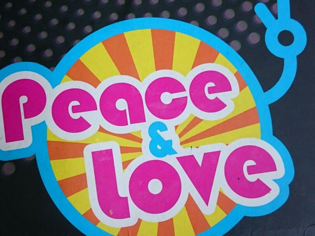 Peace&Love Funkybar-贝拉里亚-伊贾马里纳必去景点