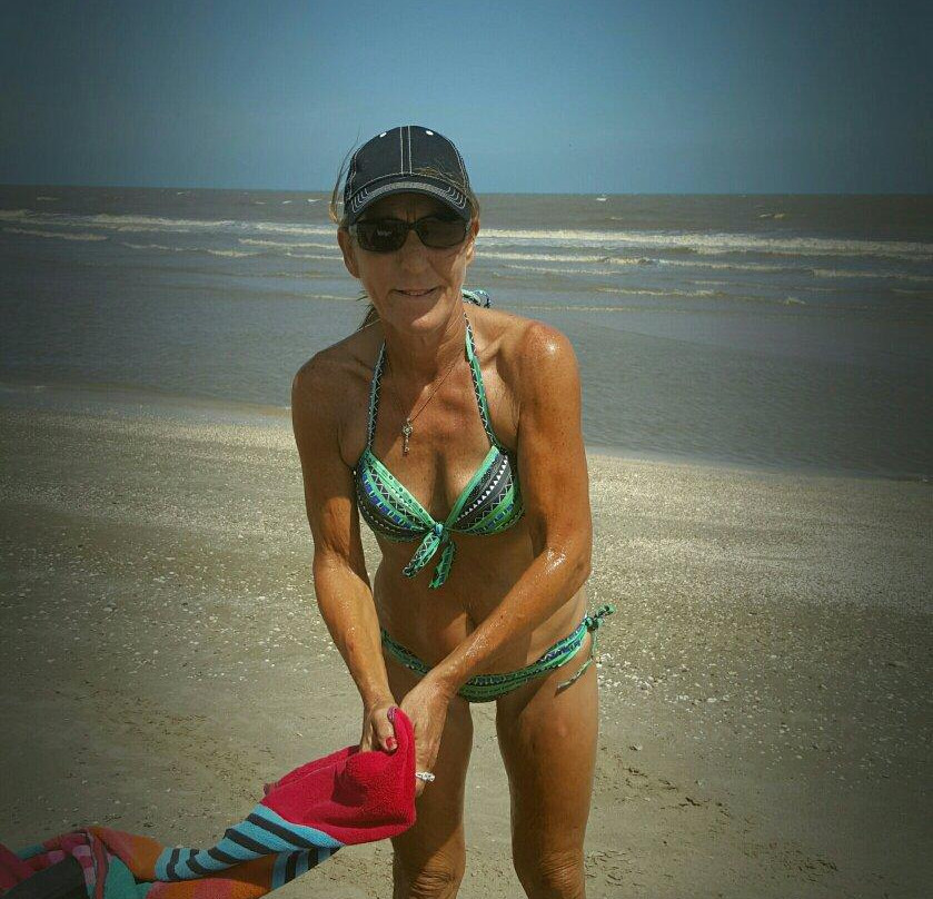 The 409 Bolivar Beach Hotel主图