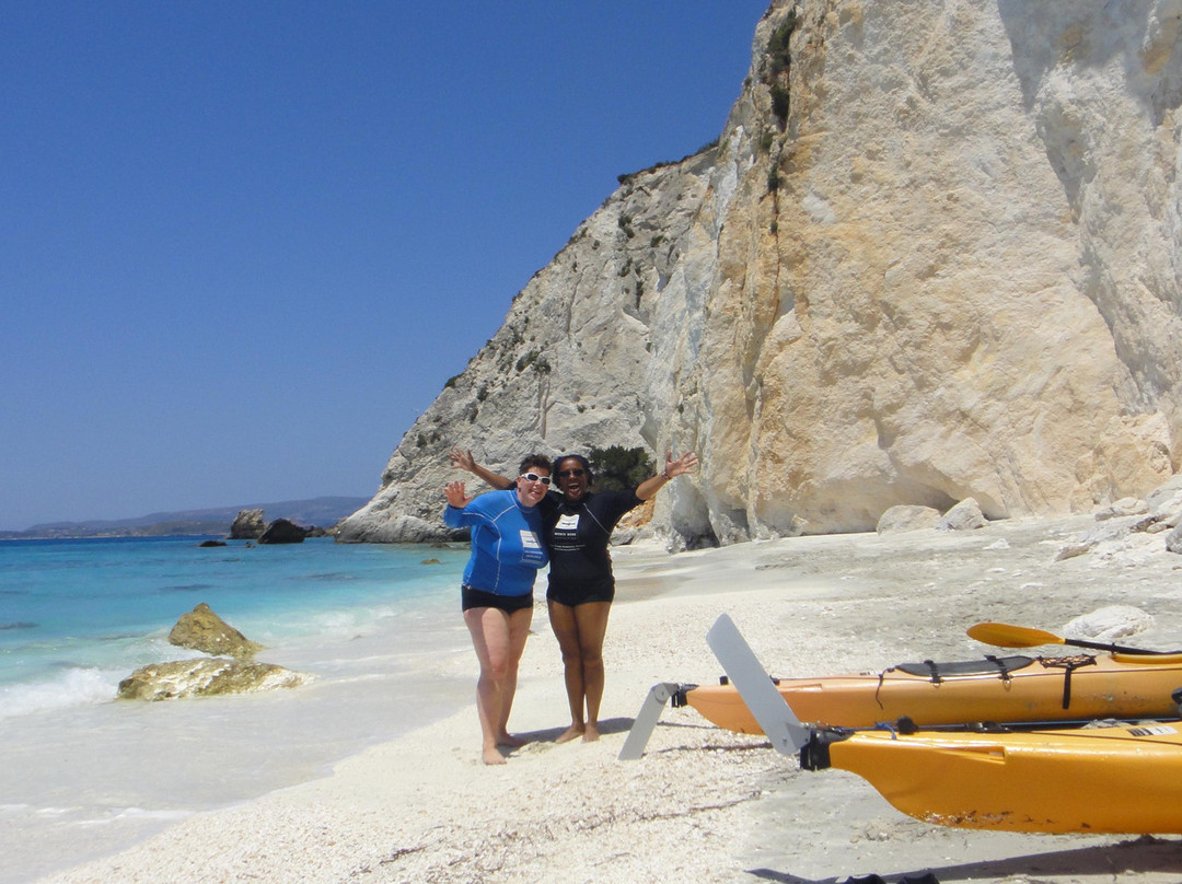 Sea Kayaking Kefalonia - Greece-阿尔戈斯托利翁必去景点