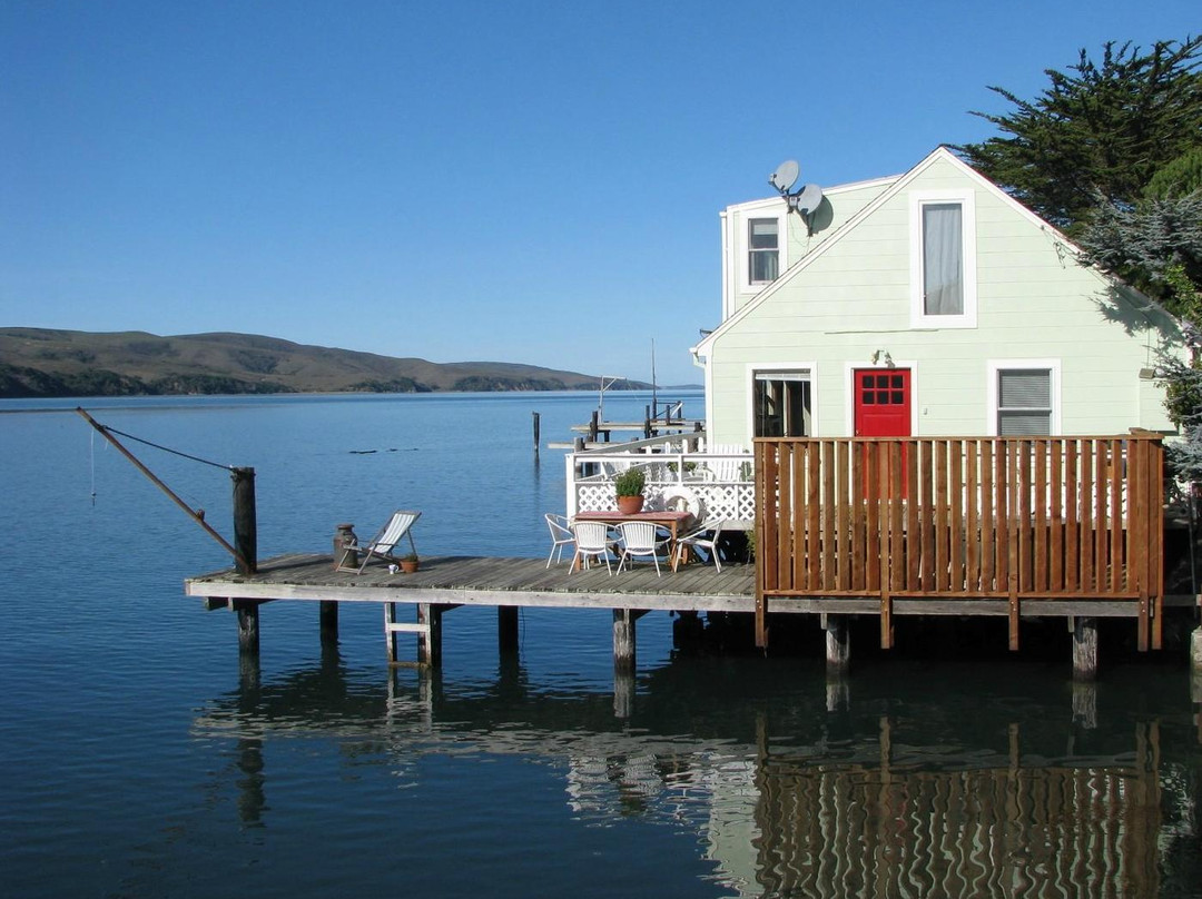 Bayglow Cottage