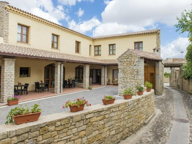 Genuri酒店住宿-Albergo Diffuso Il Mandorlo