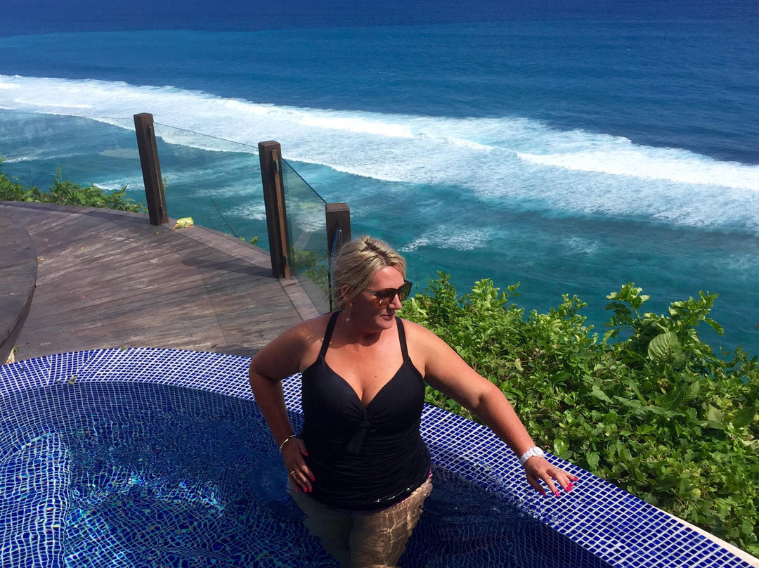 卡尔玛坎德拉酒店-昂格桑必去景点