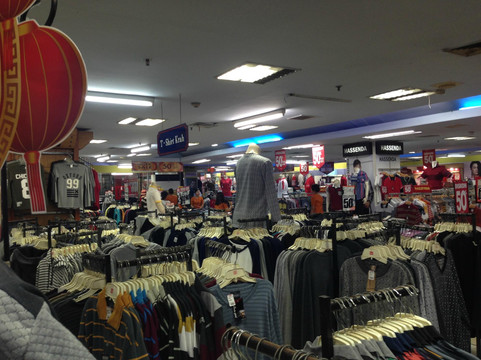 Jembatan Merah Plaza-泗水必去景点