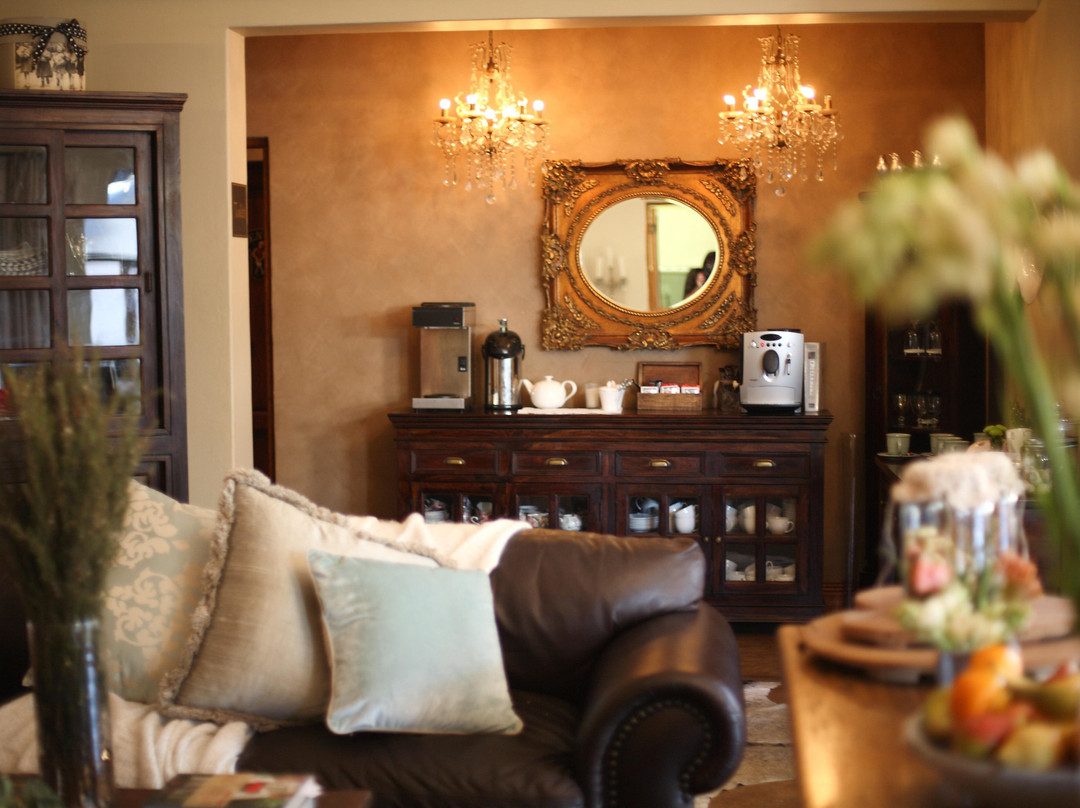 Elegant Manor Guest House主图