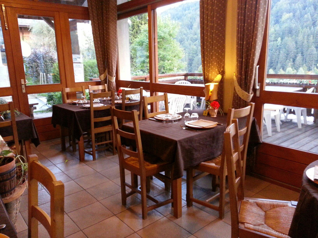 Saint-Nicolas-la-Chapelle餐馆和美食-Restaurant Le Saint Nicolas