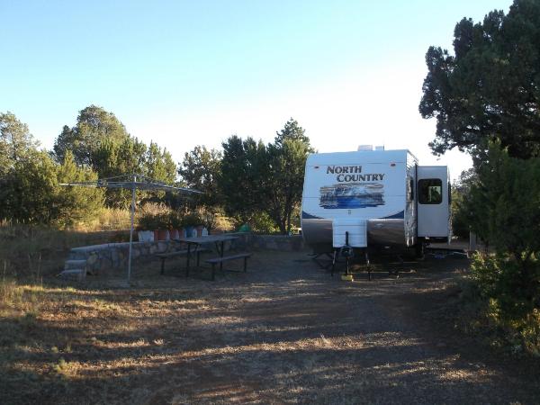 Manzano's RV Park-客卧