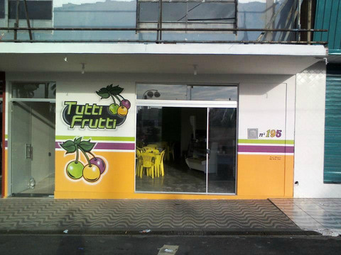 Tutti Frutti Sucos e Salgados