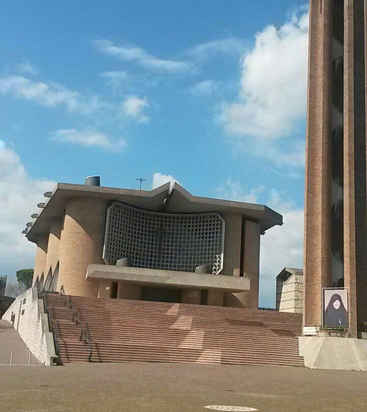 Santuario dell'Amore Misericordioso景点图片