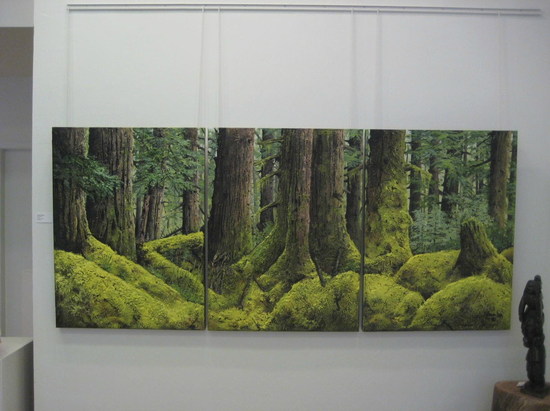 Madrona Gallery景点图片