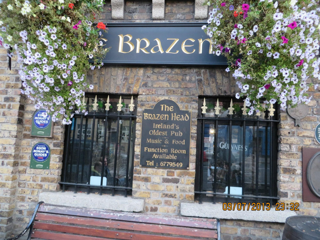 黄铜头颅酒吧-都柏林必去景点