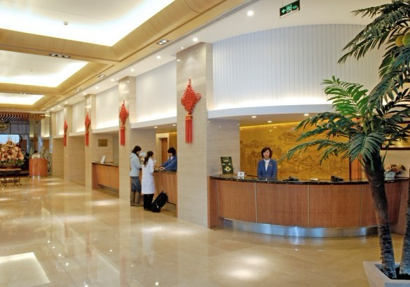 丽天大酒店主图