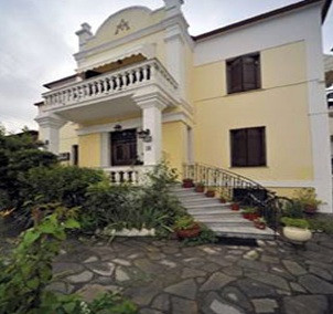 Makriammos酒店住宿-Acropolis Hotel