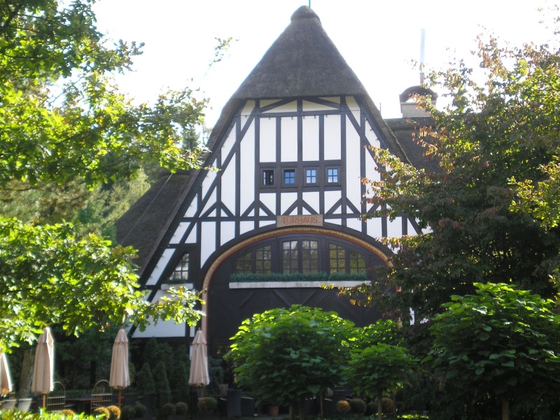 Mohnesee餐馆和美食-Torhaus am Moehnesee