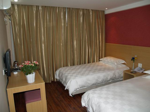 朗悦快捷酒店主图