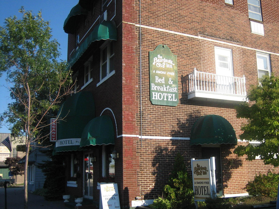 The Boardwalk Hotel & Bar