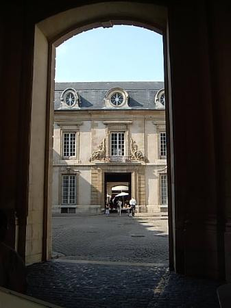 Palais des Ducs et des États de Bourgogne-第戎必去景点