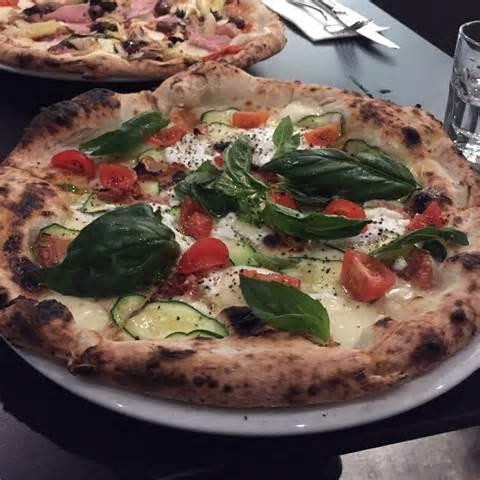 Kenmore餐馆和美食-Pizzeria Violetta