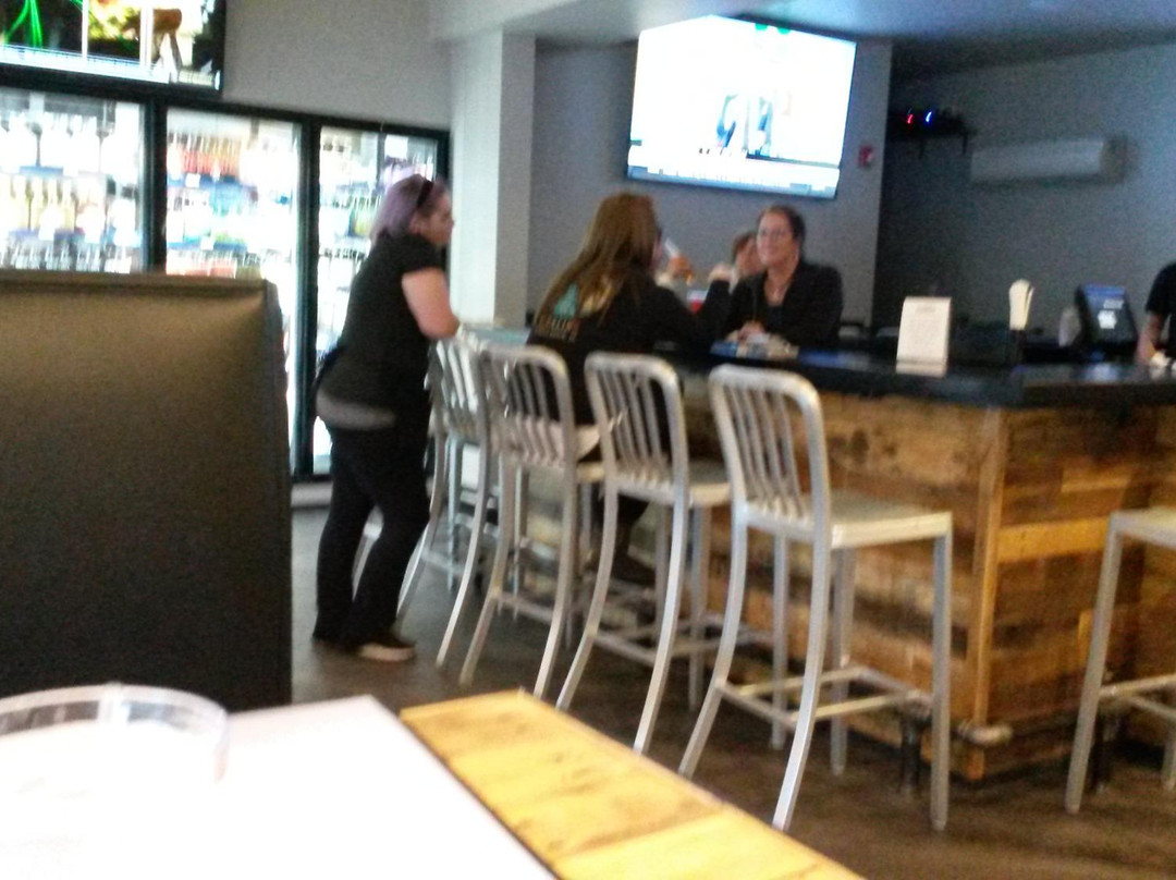 GoodFellas Deli & Drafthouse