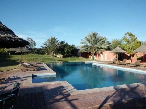 Bustan Urban Retreat-泳池