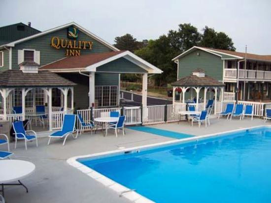 Atlantic Shores Inn & Suites