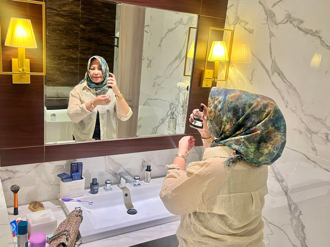 庞越布鲁姆公园酒店主图