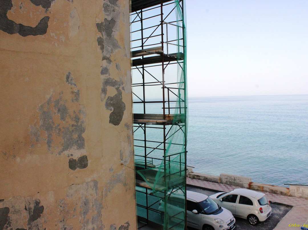 海洋皇宫酒店主图