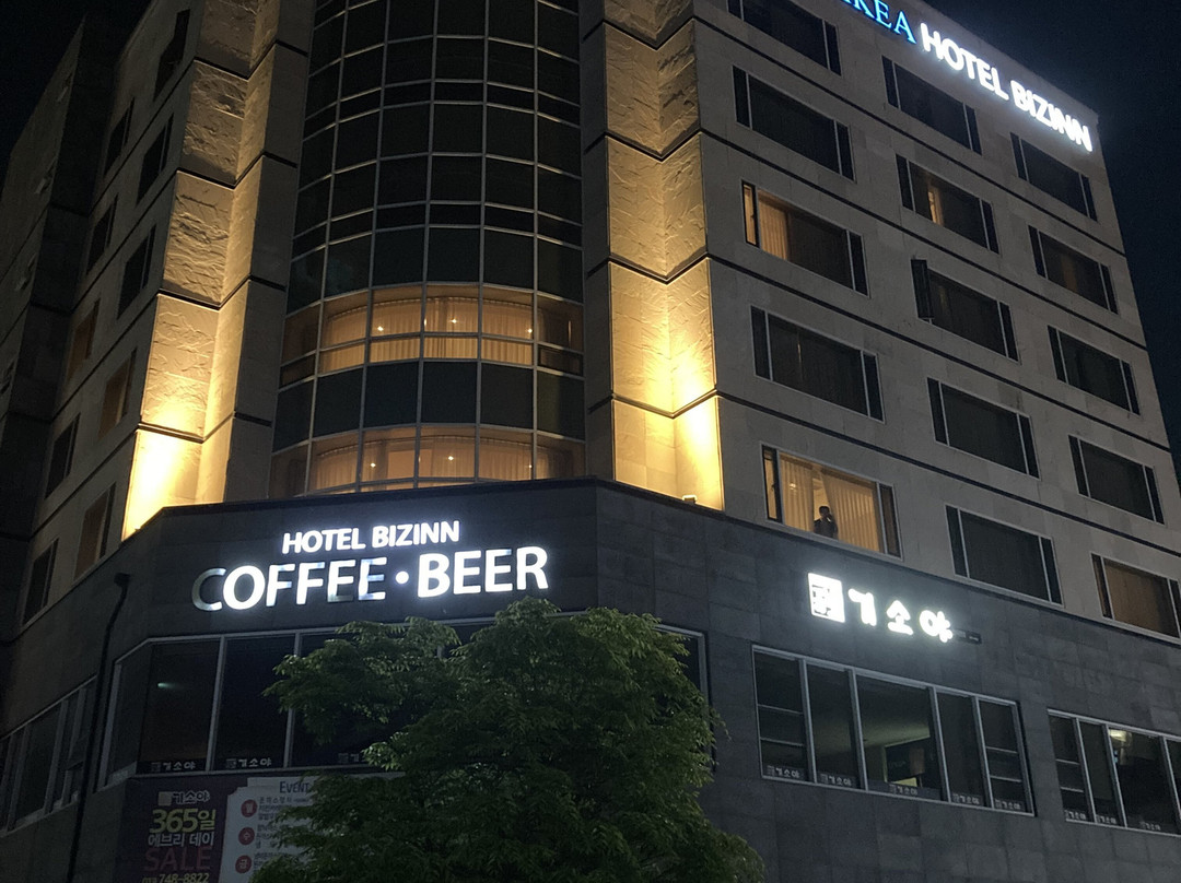 本昵客雅BIZ INN酒店主图