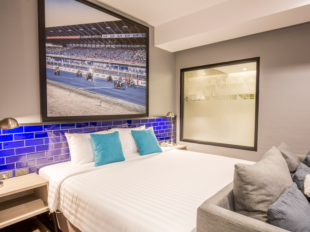 The Crystal Hotel Buriram主图