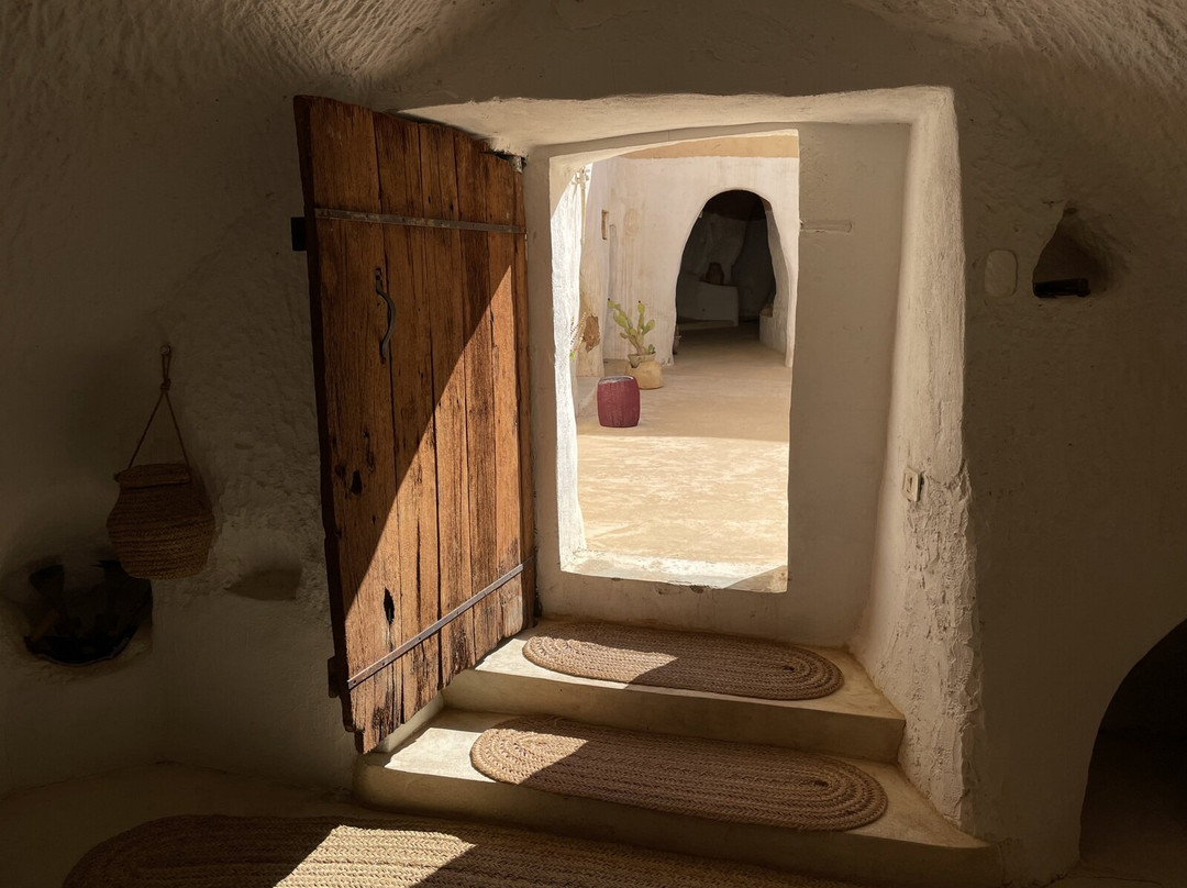 Au Trait d'Union Tijma主图