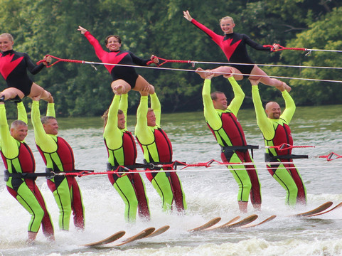 莫林智选假日酒店 - 跨德城市地区