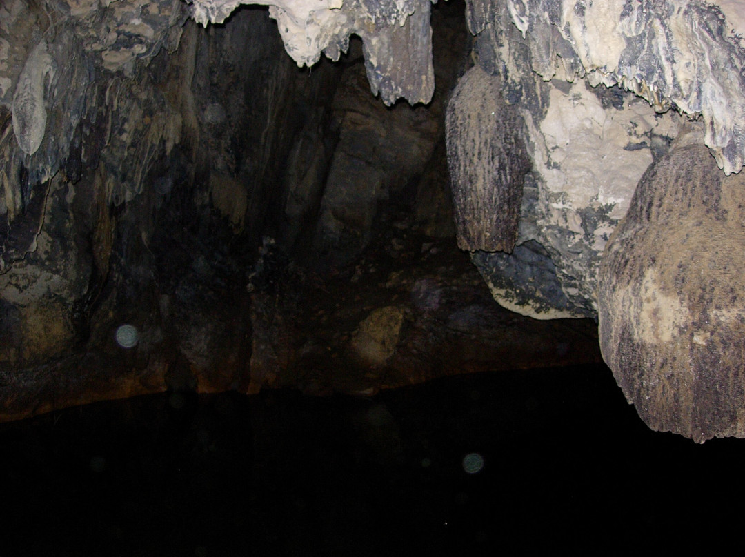 Biak na Bato National Park景点图片