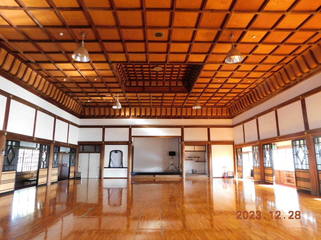 Nakasaki Public Hall景点图片