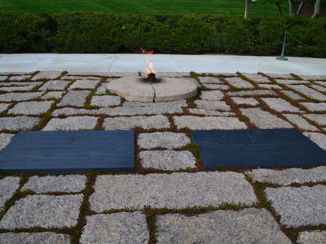 John F. Kennedy Grave Site景点图片