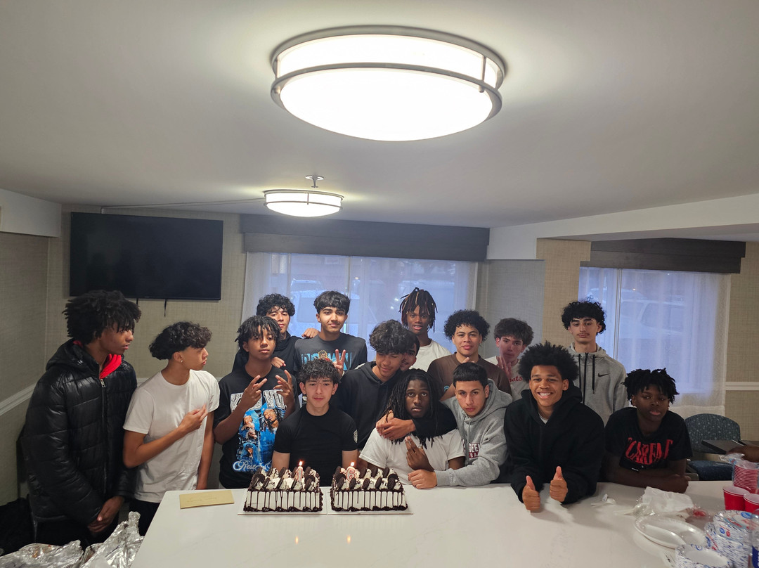 Comfort Inn & Suites Pacific - Auburn主图