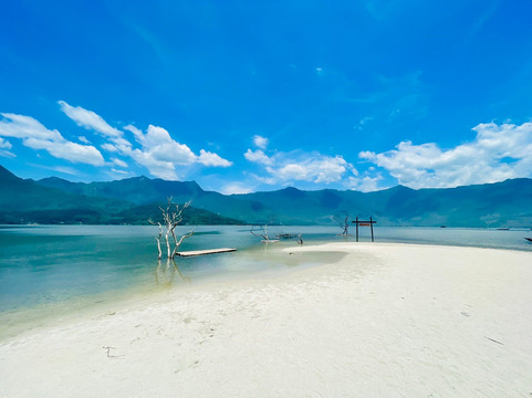 VN CARS SERVICES-岘港必去景点