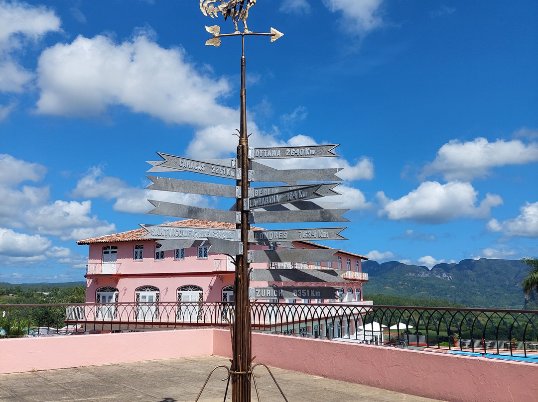 Taxis Clavijo-哈瓦那必去景点