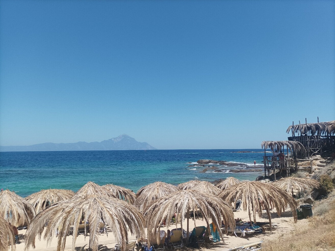 Tigania Beach景点图片