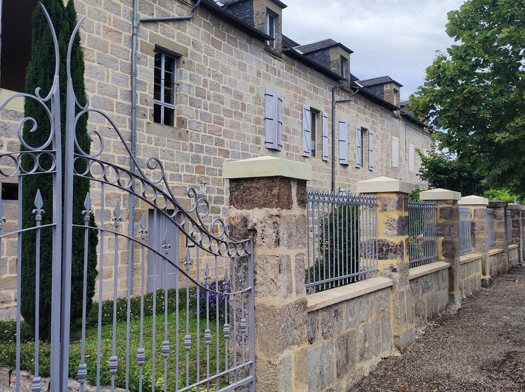 Les Dépendances Du Château主图