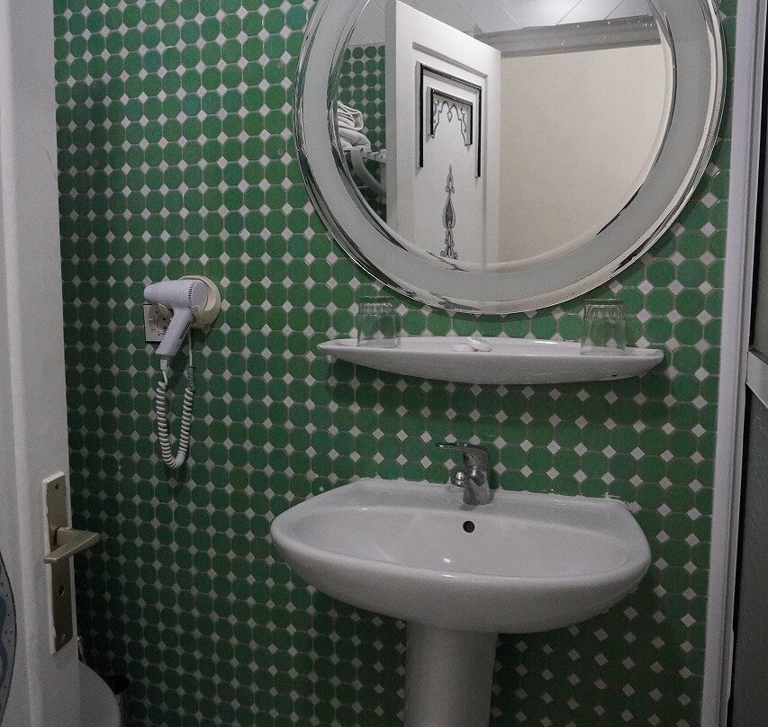 帕拉多尔酒店主图