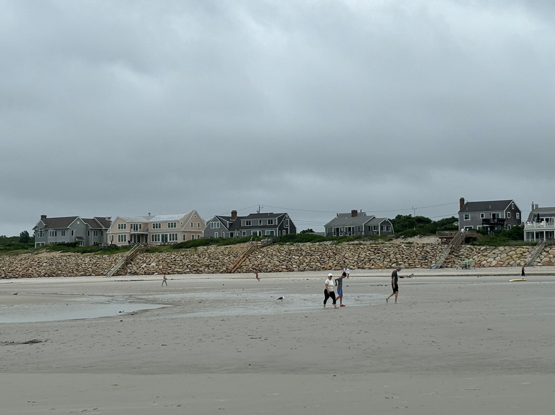 Mayflower Beach景点图片