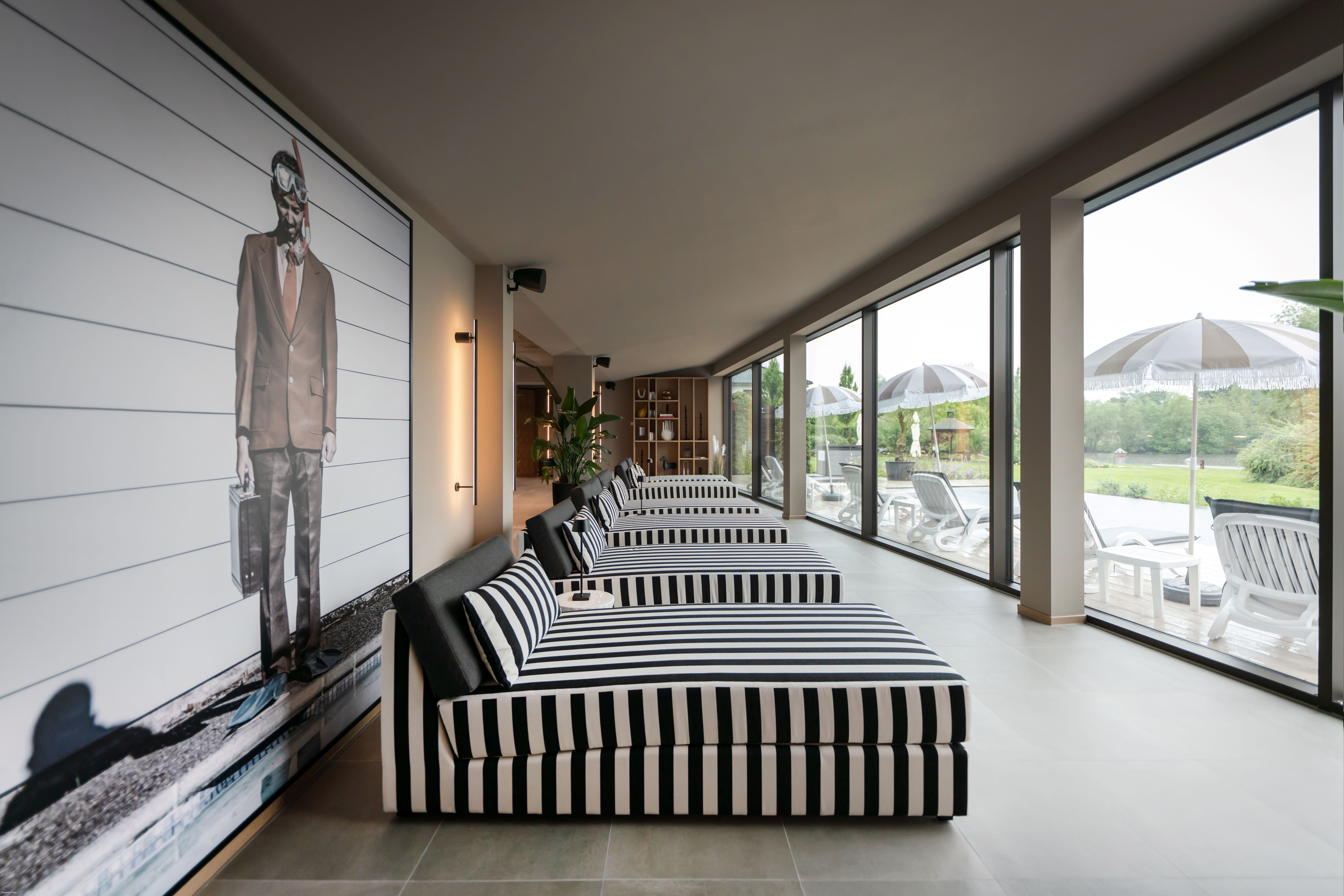 Tholes Hotel Bucken-泳池