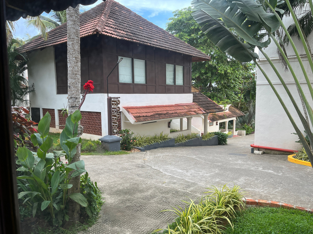 Estuary Sarovar Portico主图