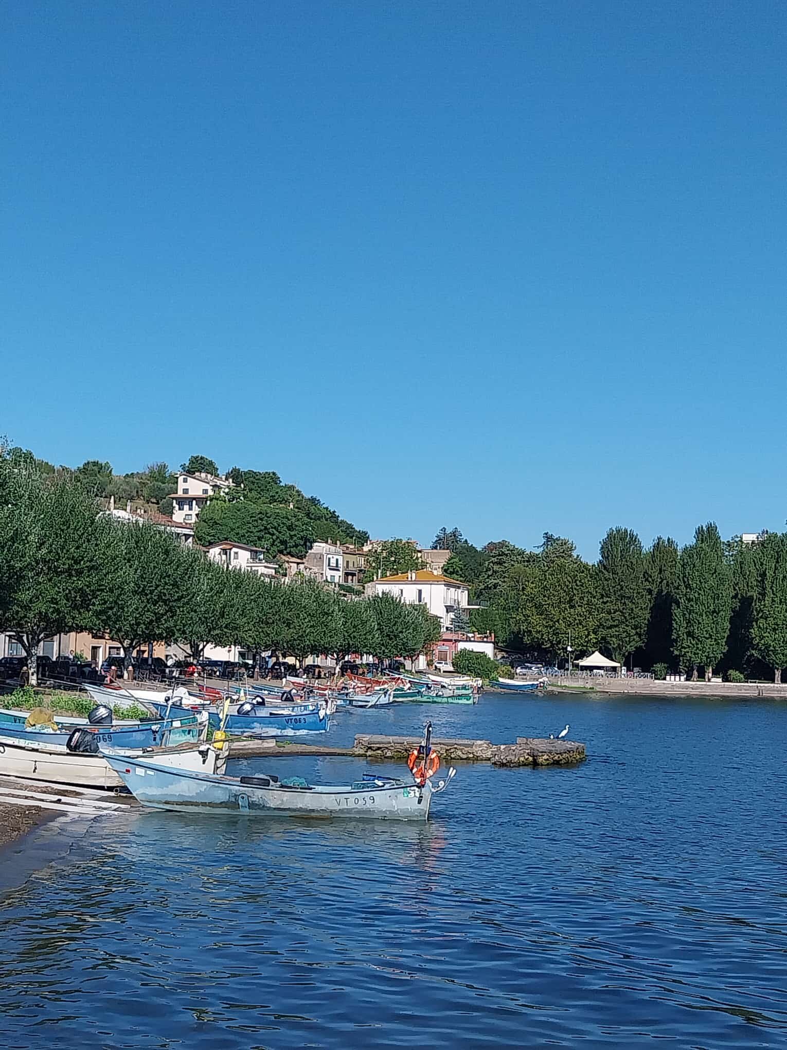 La Baia Del Lago-官方